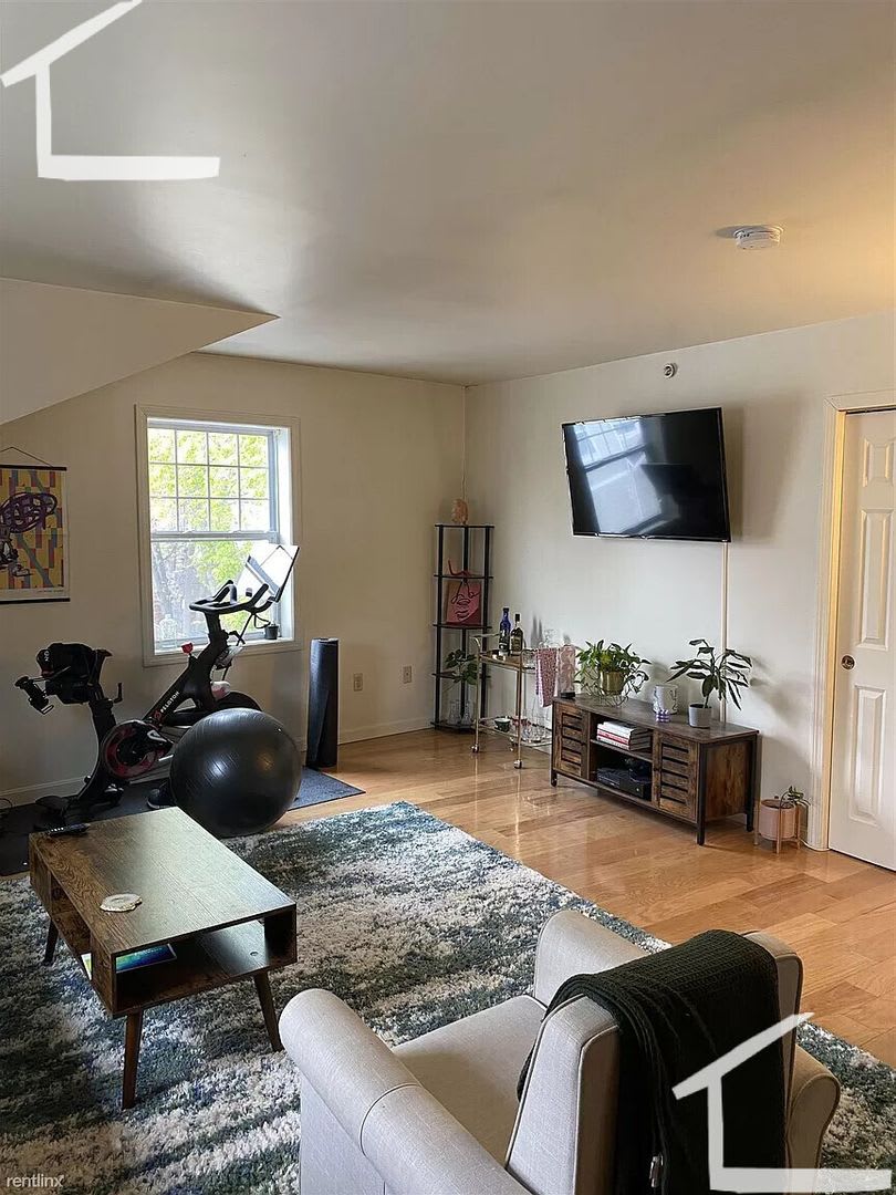 Allston 5-Bed/2.5-Bath Townhouse Avail for 9/1 – photo 3
