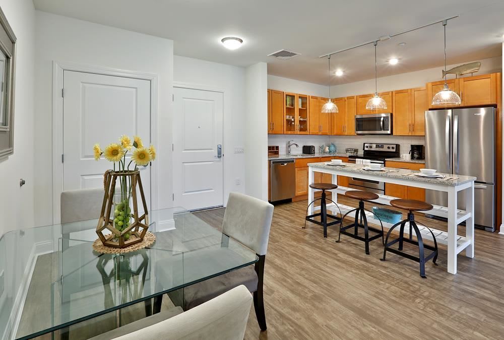 The Shipyard at Port Jefferson Harbor Apartments – photo 3