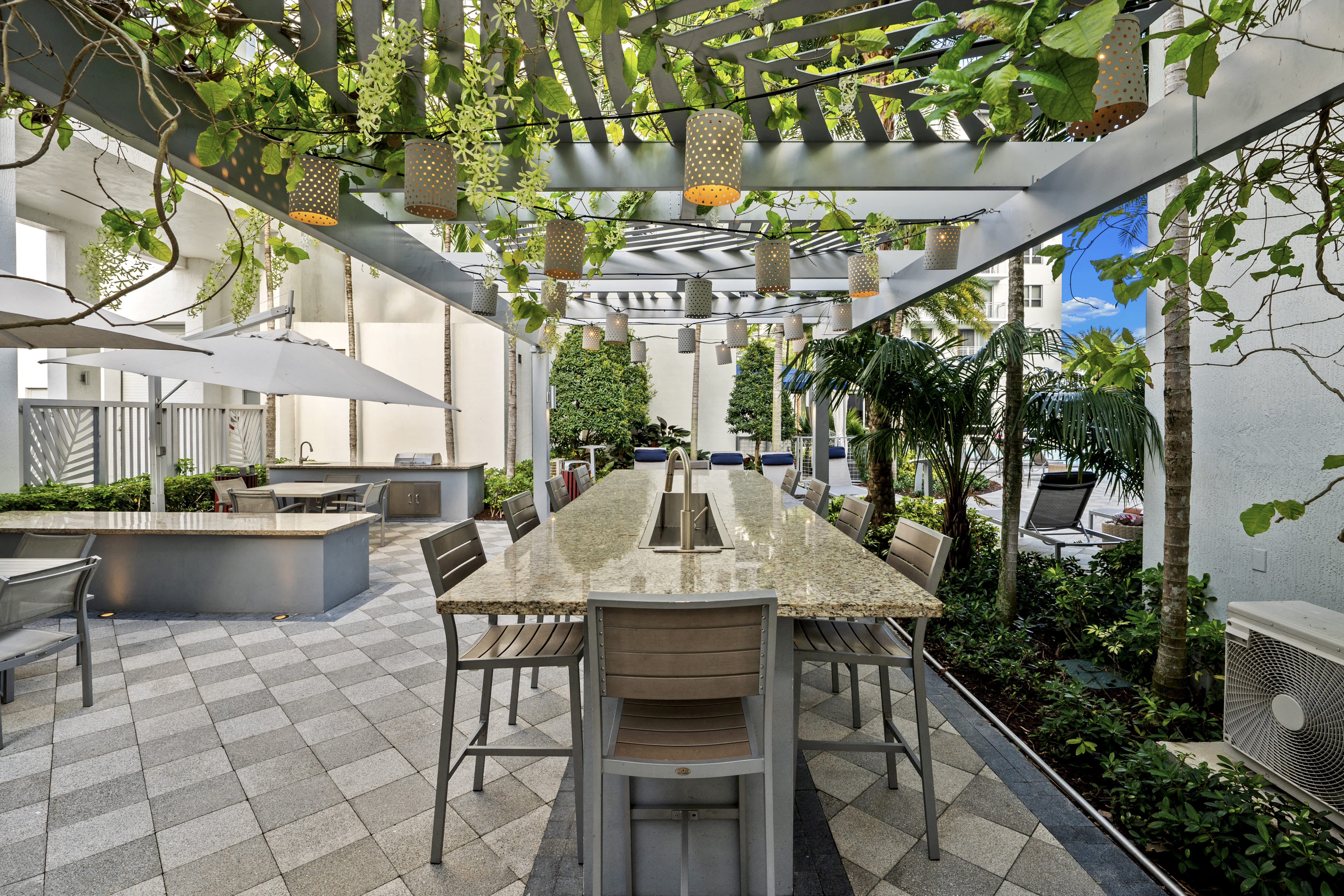 ArtSquare at Hallandale – photo 4
