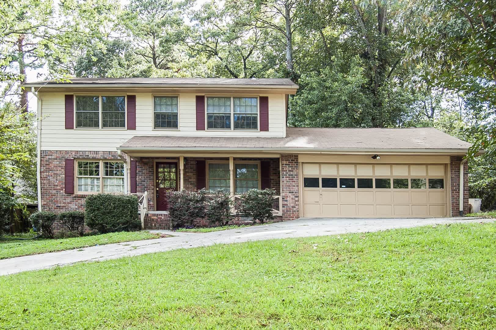 We have the wonderful 4 bed/3 bath you’ve been waiting for! – photo 3