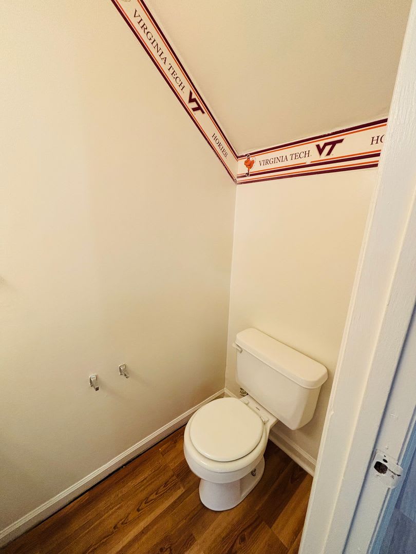 4 Bedroom 2.5 Bath Townhouse – photo 5