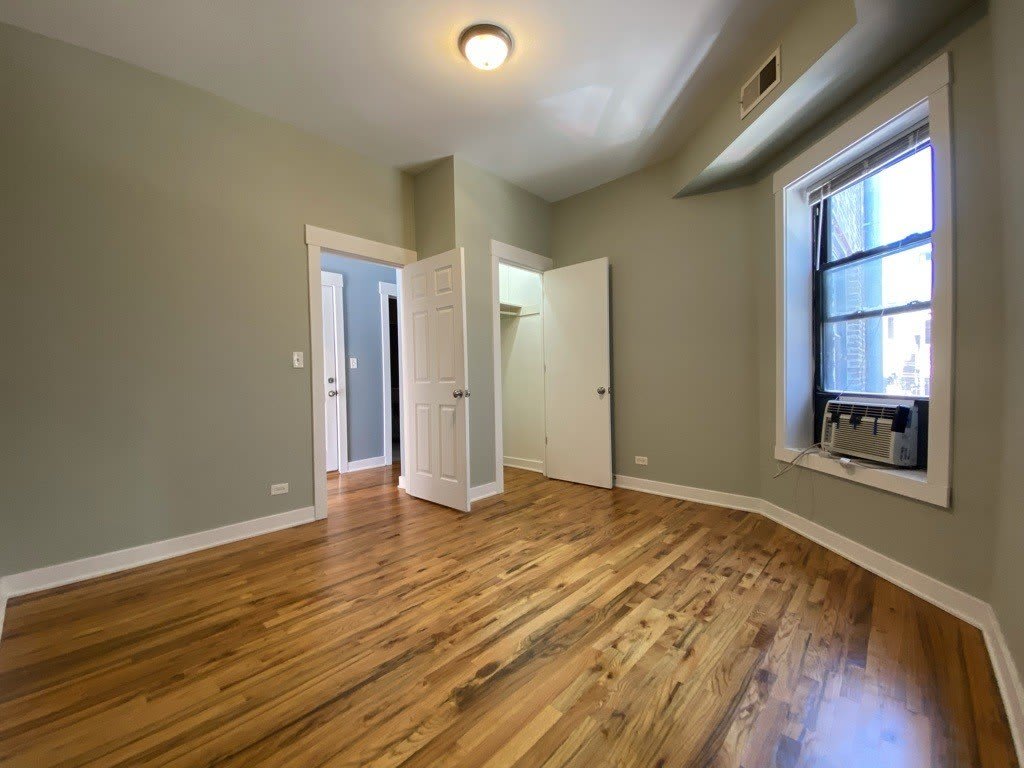 856 W Montrose Avenue – photo 5