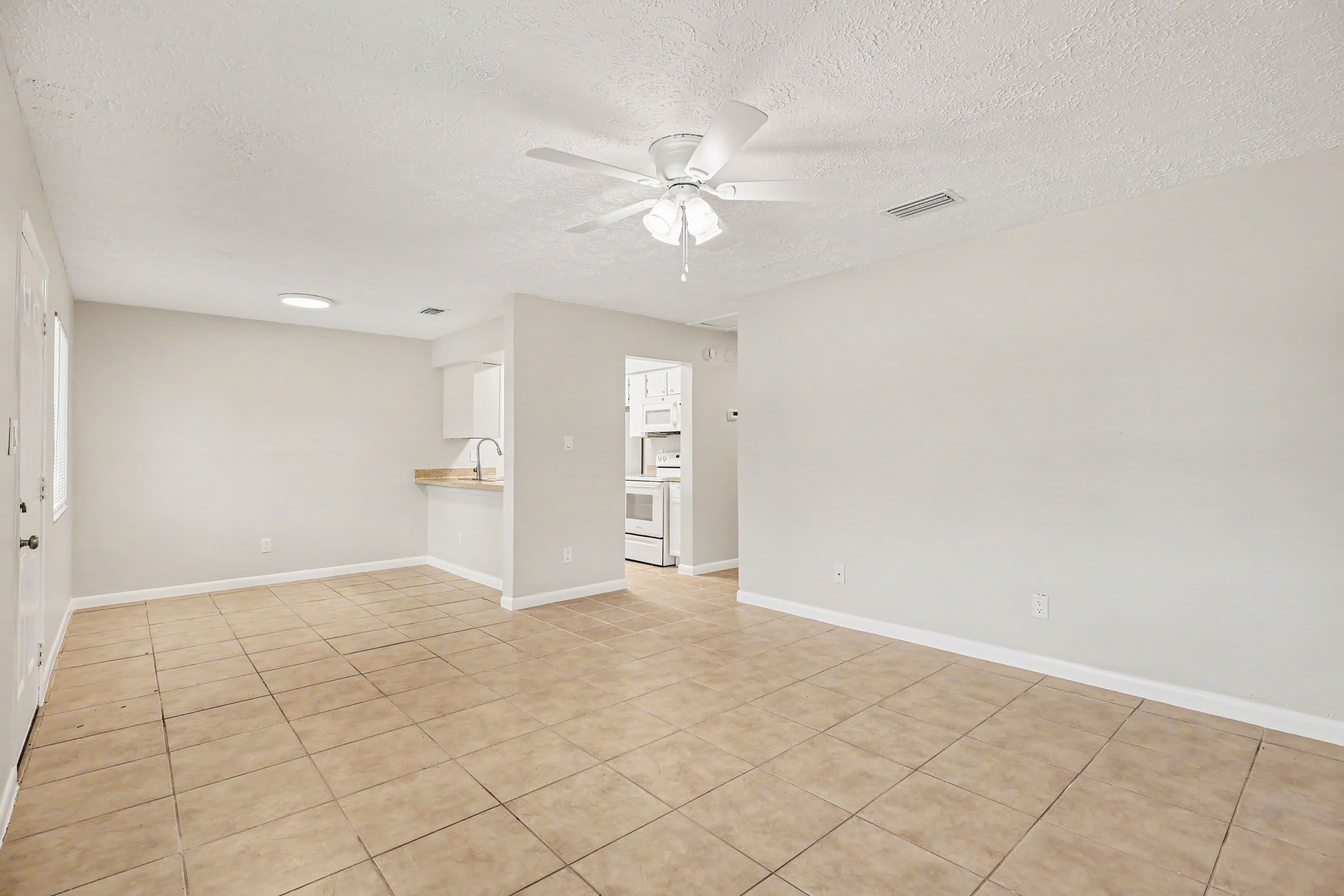 1580 South Street – photo 1