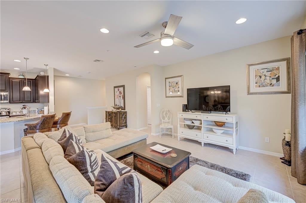 8540 Violeta St – photo 4