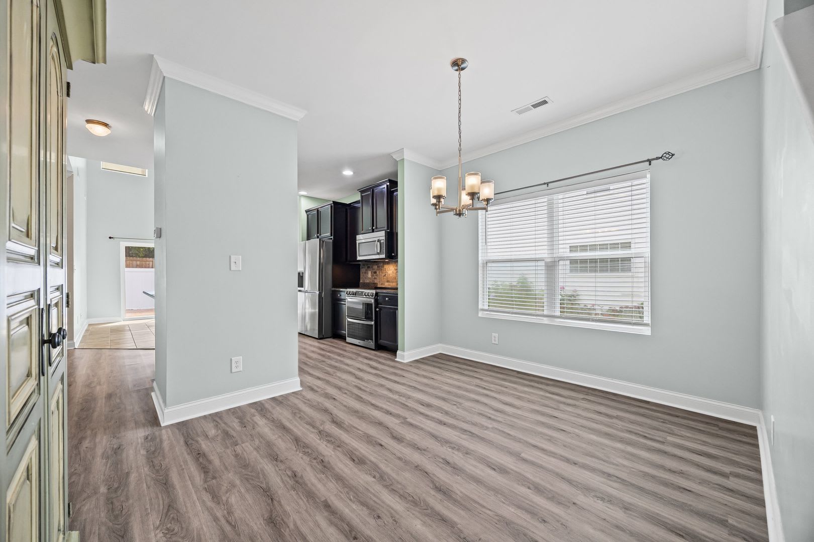 Gorgeous End Unit 3 Bedroom Town Home In Desirable Harpers Mill With Garage And Primary On Main With Walk In Shower – photo 5