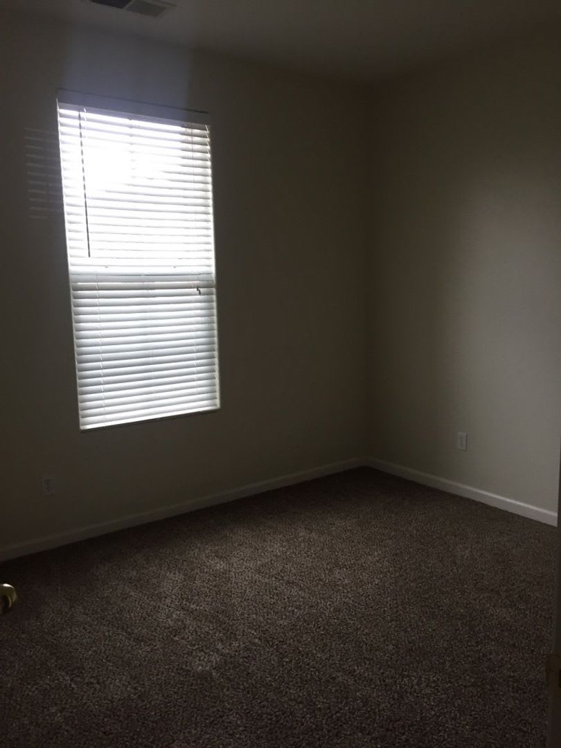 2 bed 2 bath gated community home! – photo 2