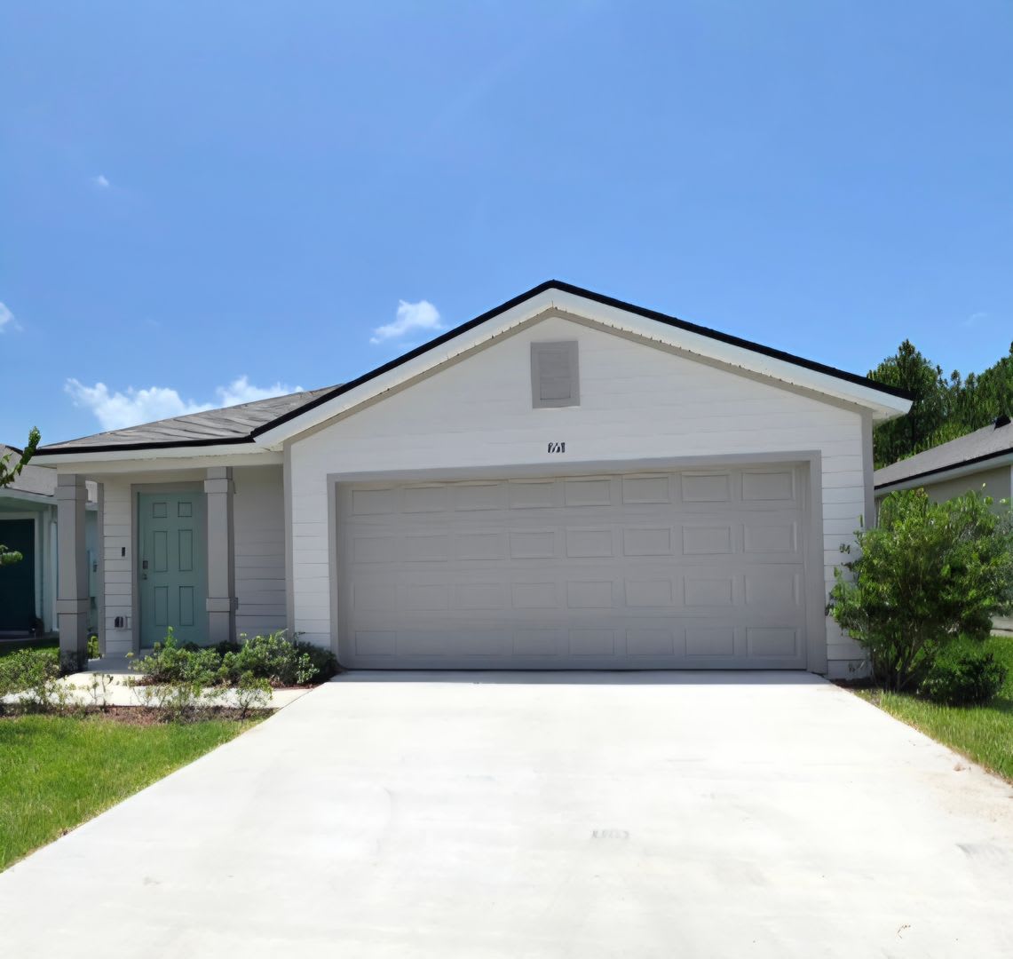 Beautiful 4 Bedroom in desirable Grand Reserve Community – photo 1