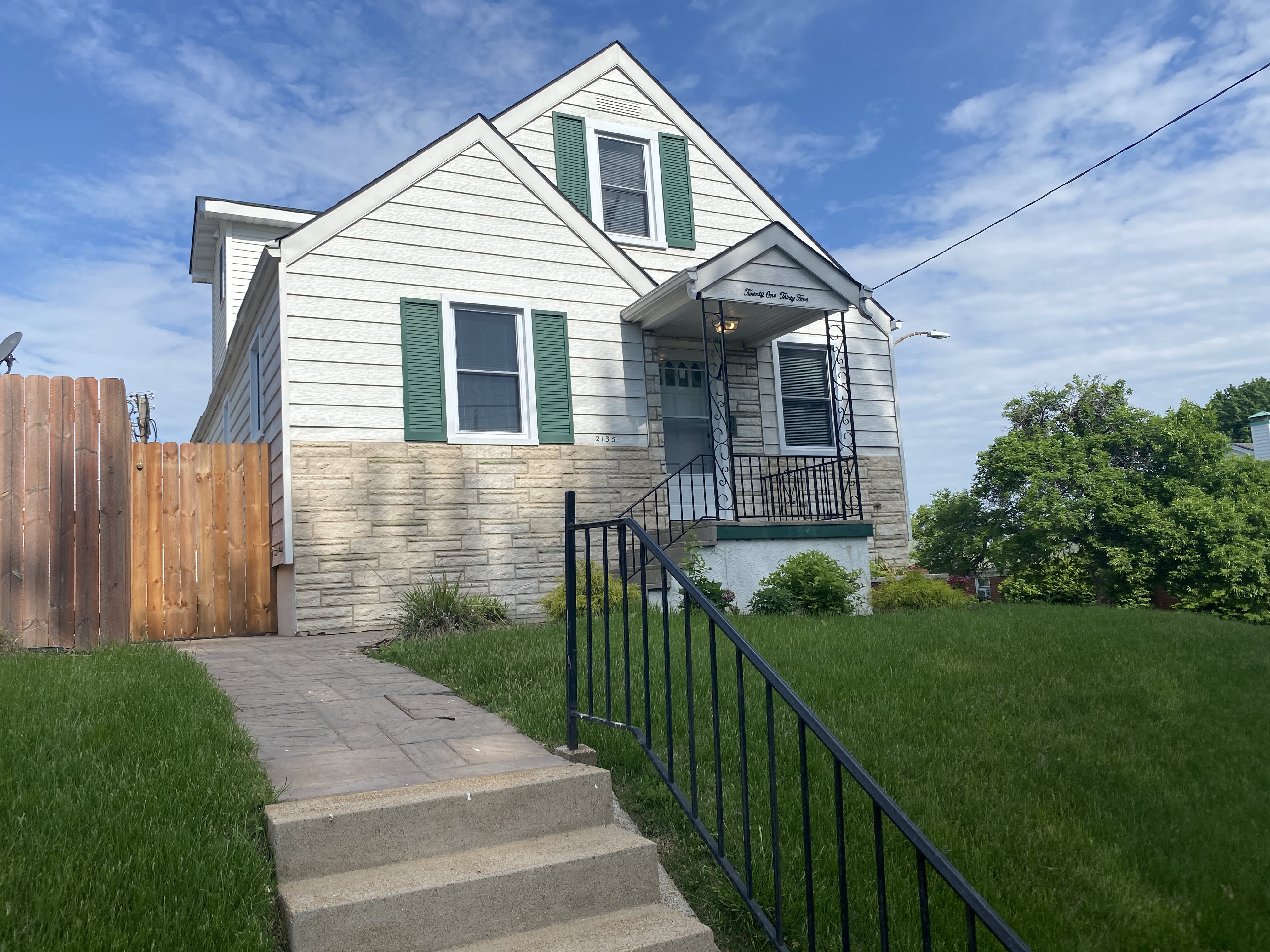2135 Sublette Avenue – photo 4