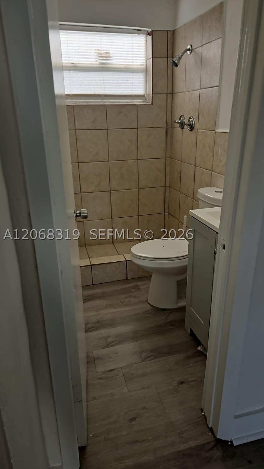 1715 Nw 8Th Ct – photo 4