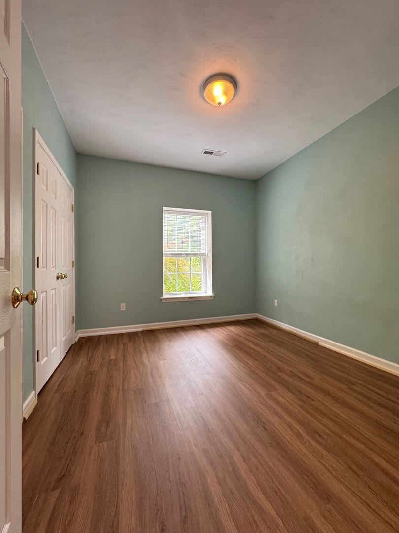 Updated and Spacious 3BR 2Bath House for rent – photo 4