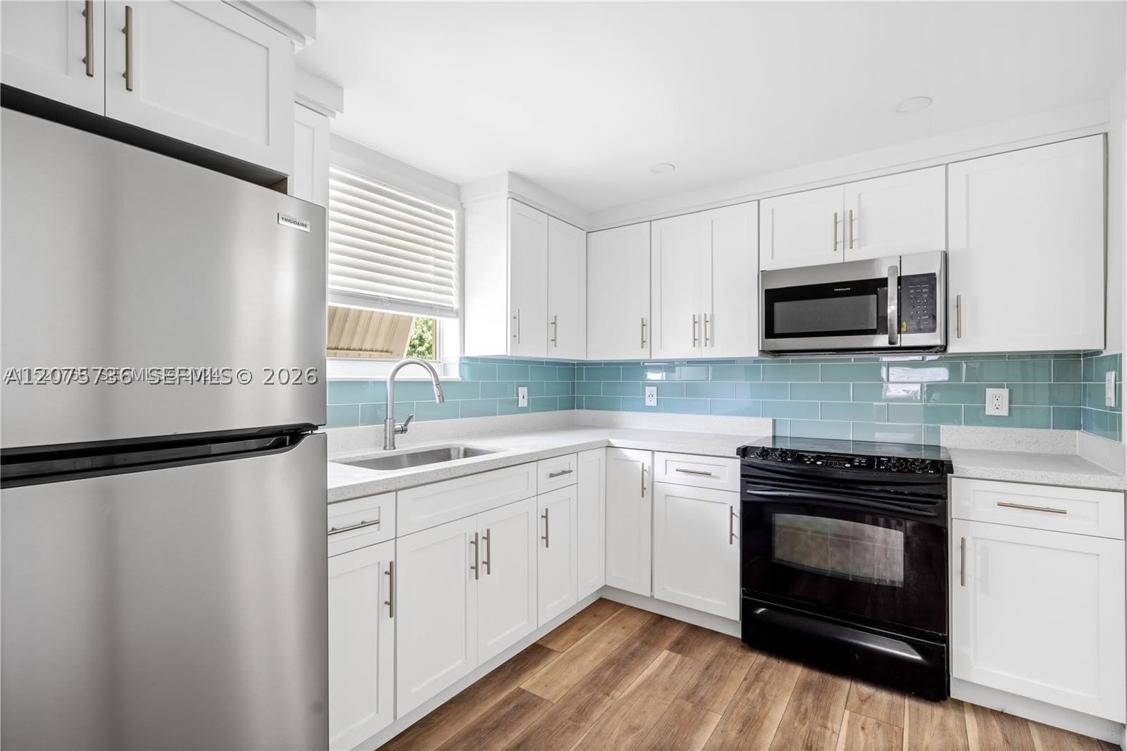 27 NW 21st St – photo 4