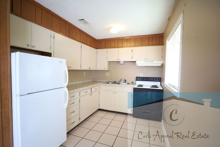 1802 Fairlane Avenue – photo 2