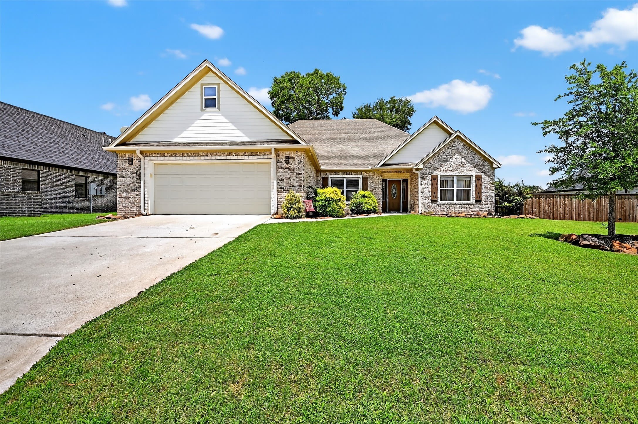 38 Lone Oak Boulevard – photo 2