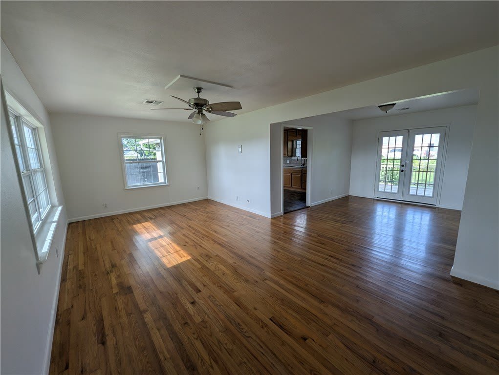 320 Country Club Road – photo 4