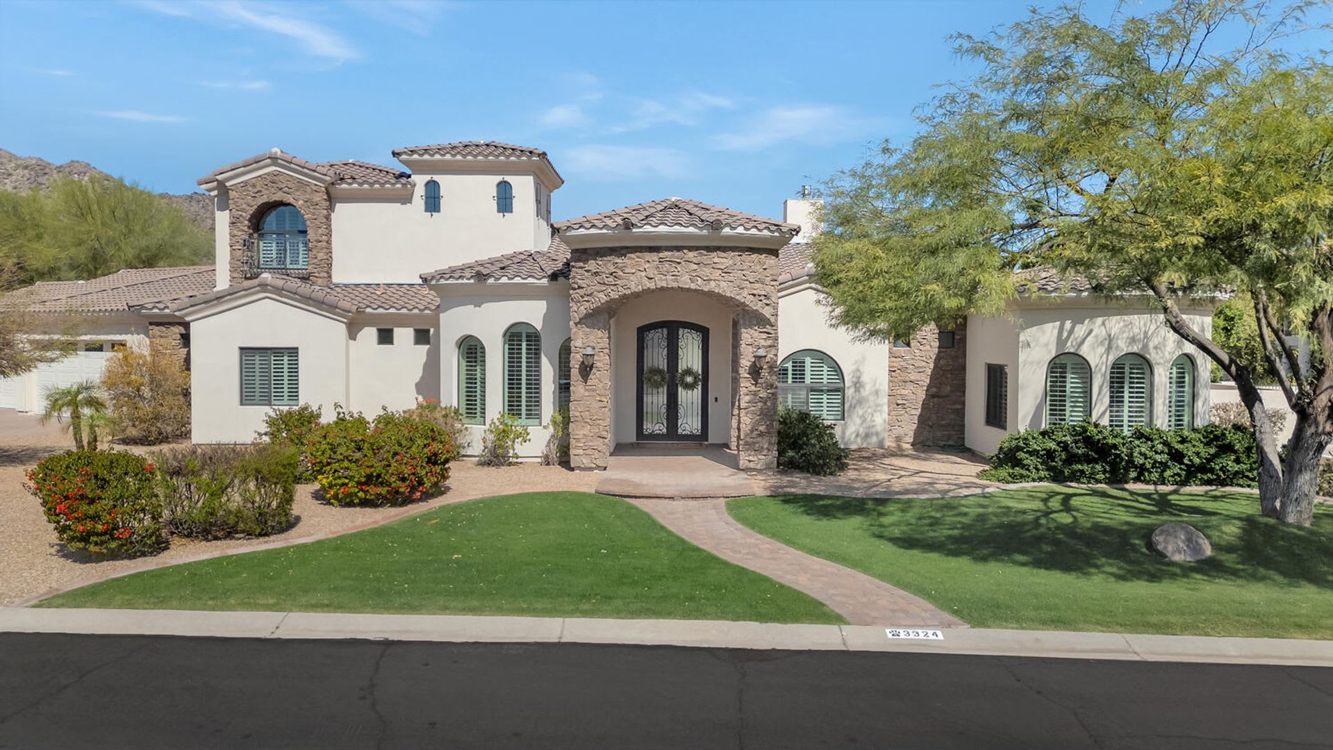 3324 E. Suncrest Ct, Phoenix, AZ 85044 – photo 2