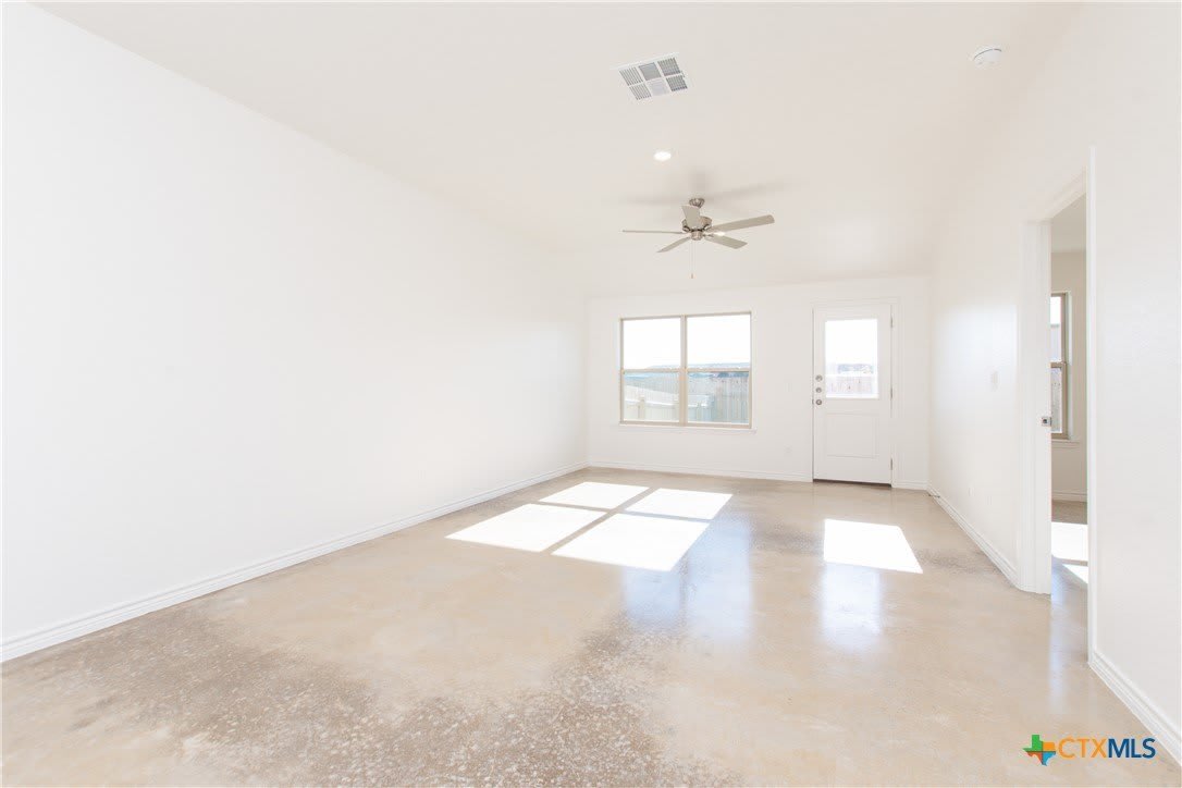1301 Concord Drive – photo 2