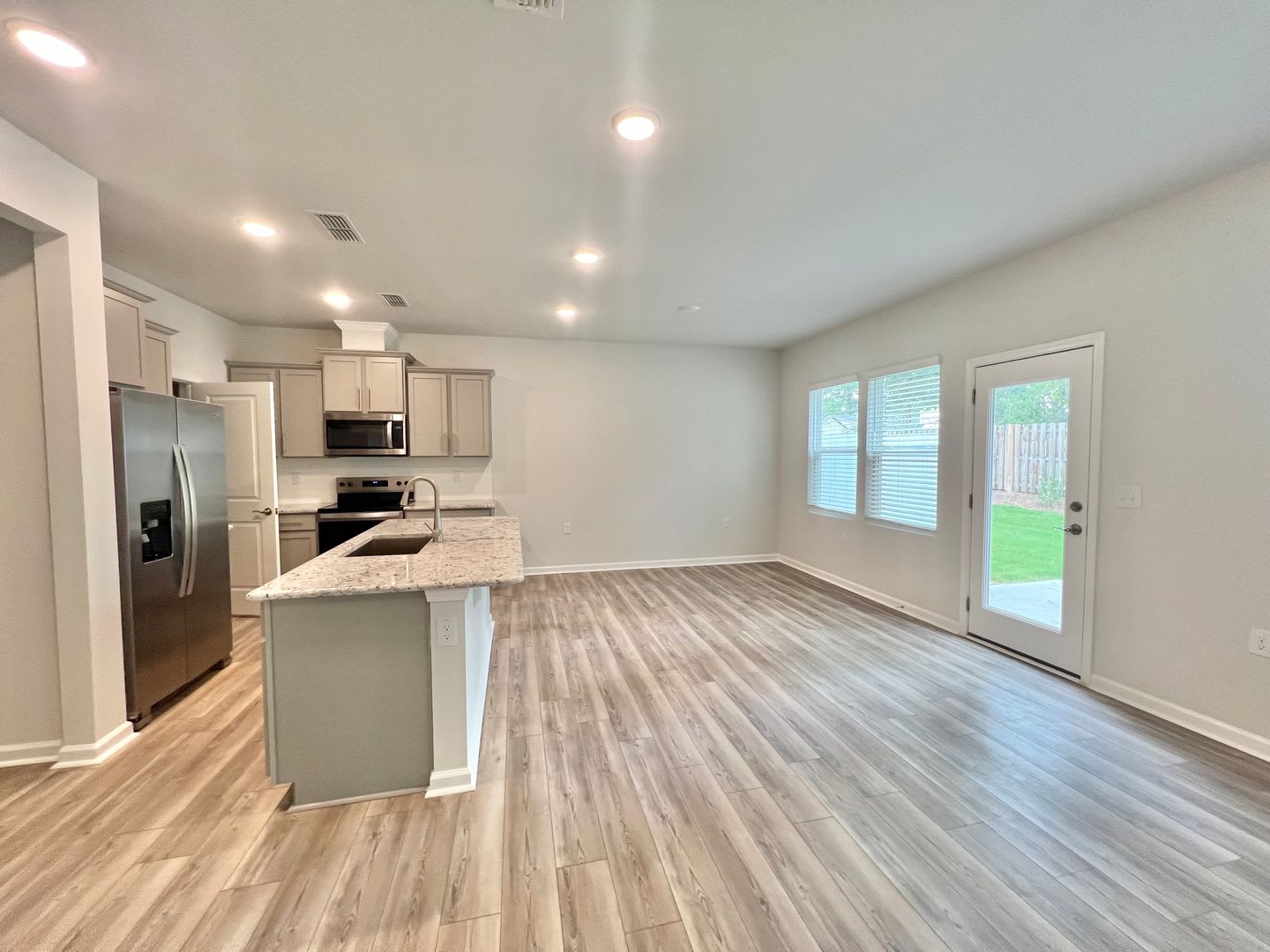 Spacious 3BD, 2.5BA Newly Built Wendell Townhome in an HOA Community with Tons of Amenities – photo 3