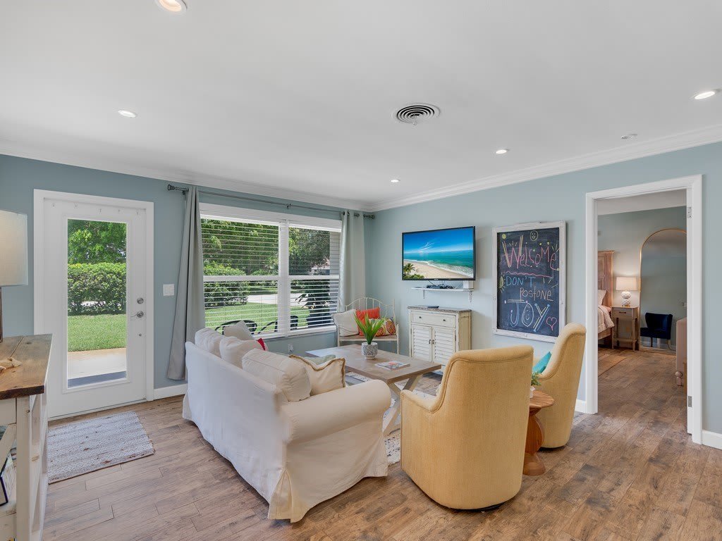 706 Iris Lane – photo 4