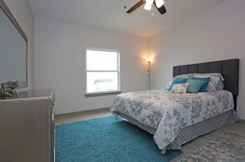 2500 N Mccoll – photo 1