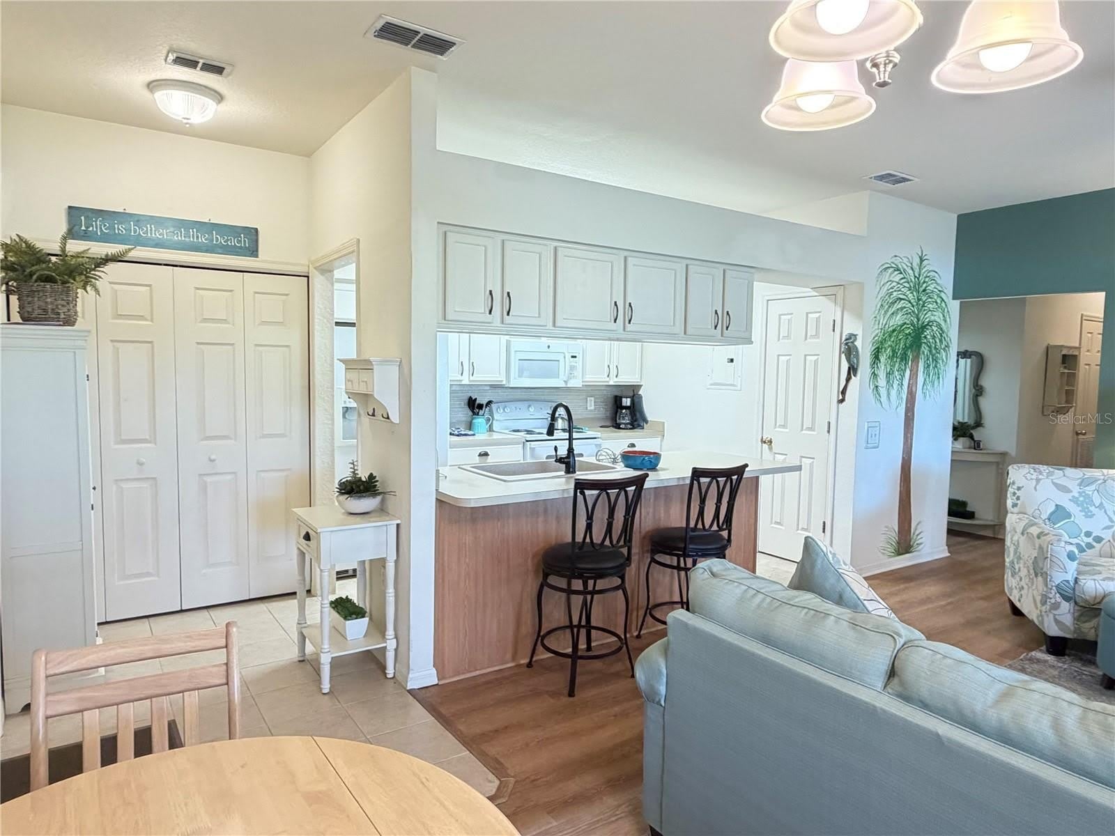 802 EAGLE POND Drive – photo 3