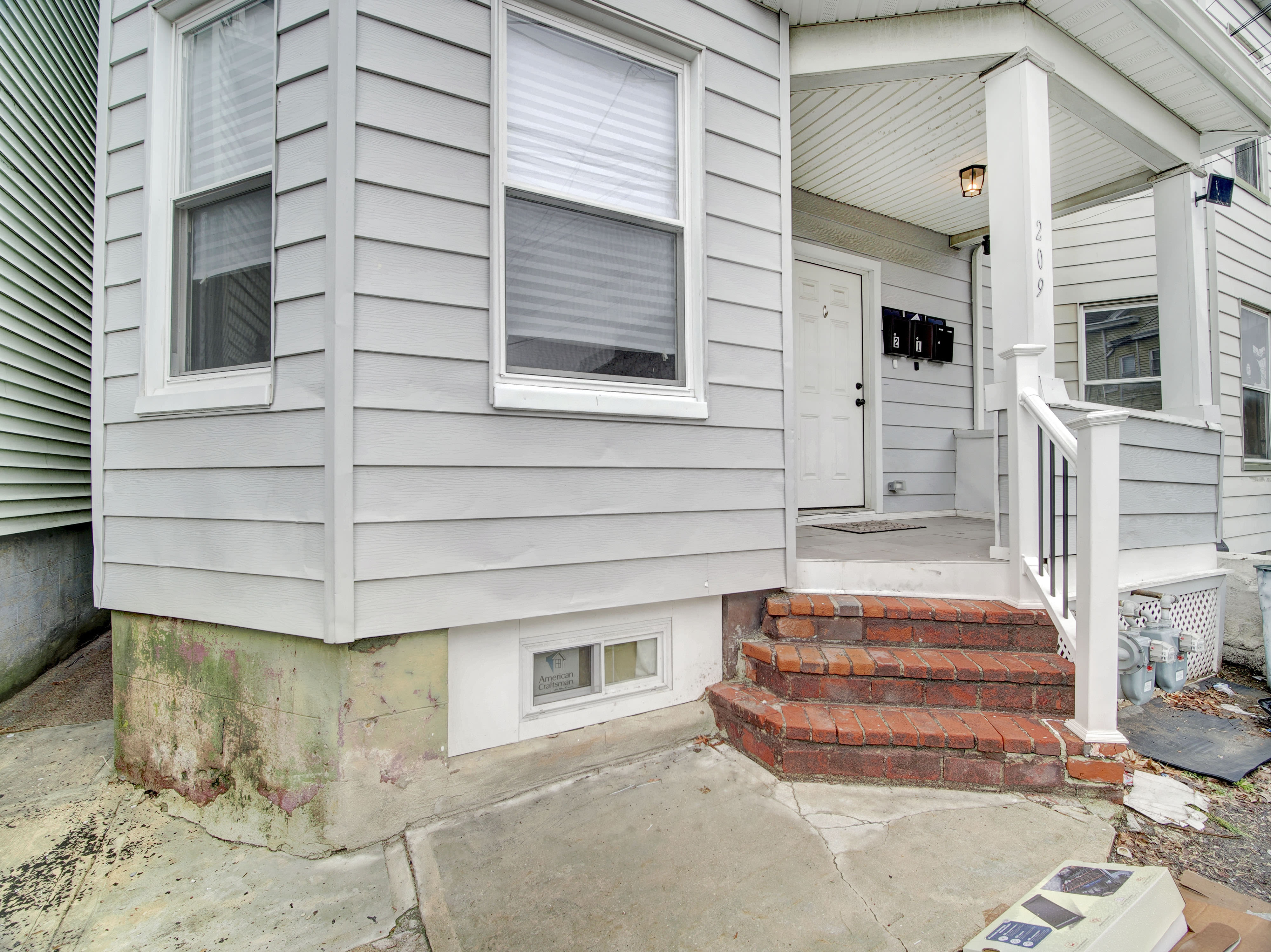 209 N 4th St – photo 2