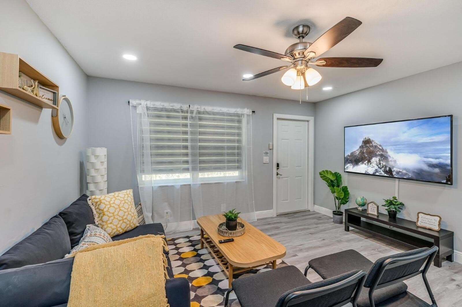 1051 SW 32nd Court – photo 5