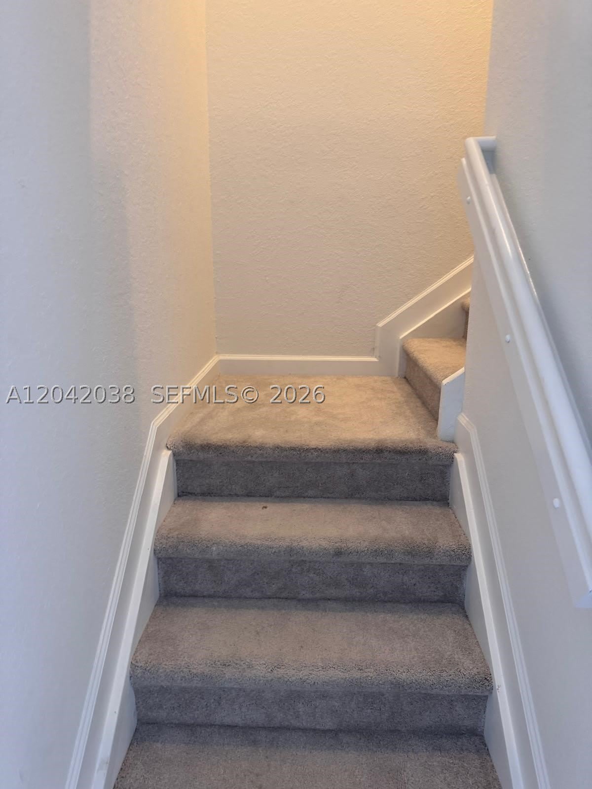 2444 SE 29th St – photo 2