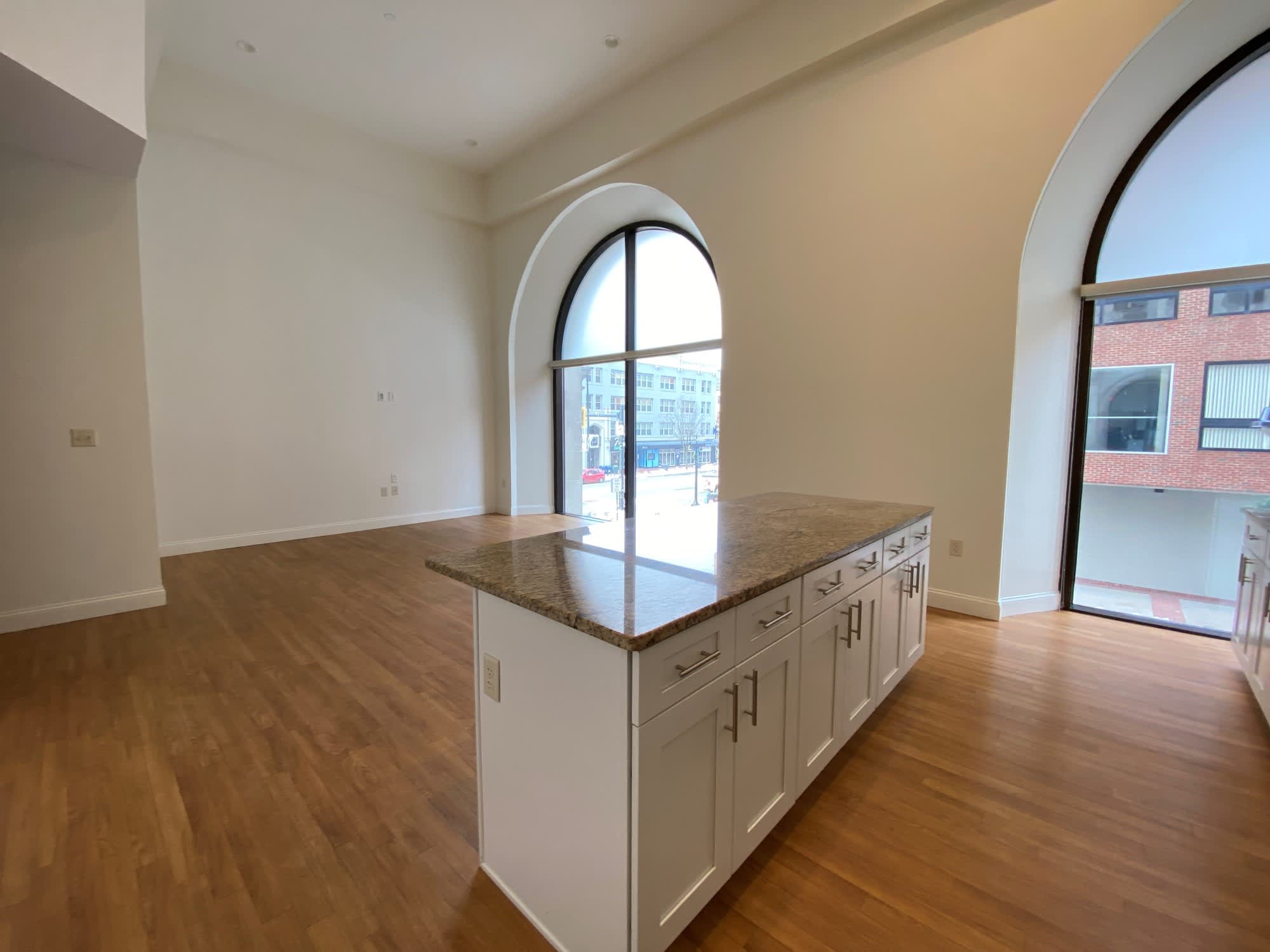 Red Oak at 875 Elm Street – photo 3