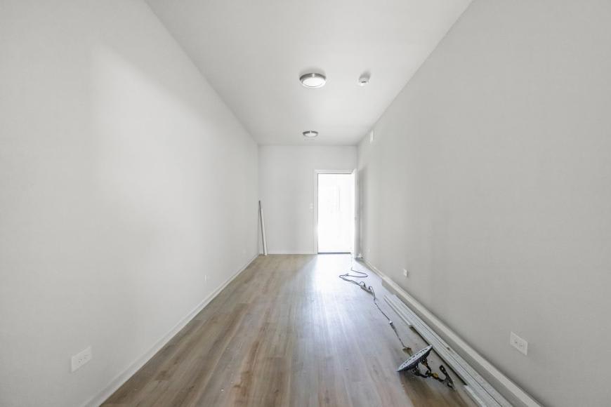 3121 N California – photo 5