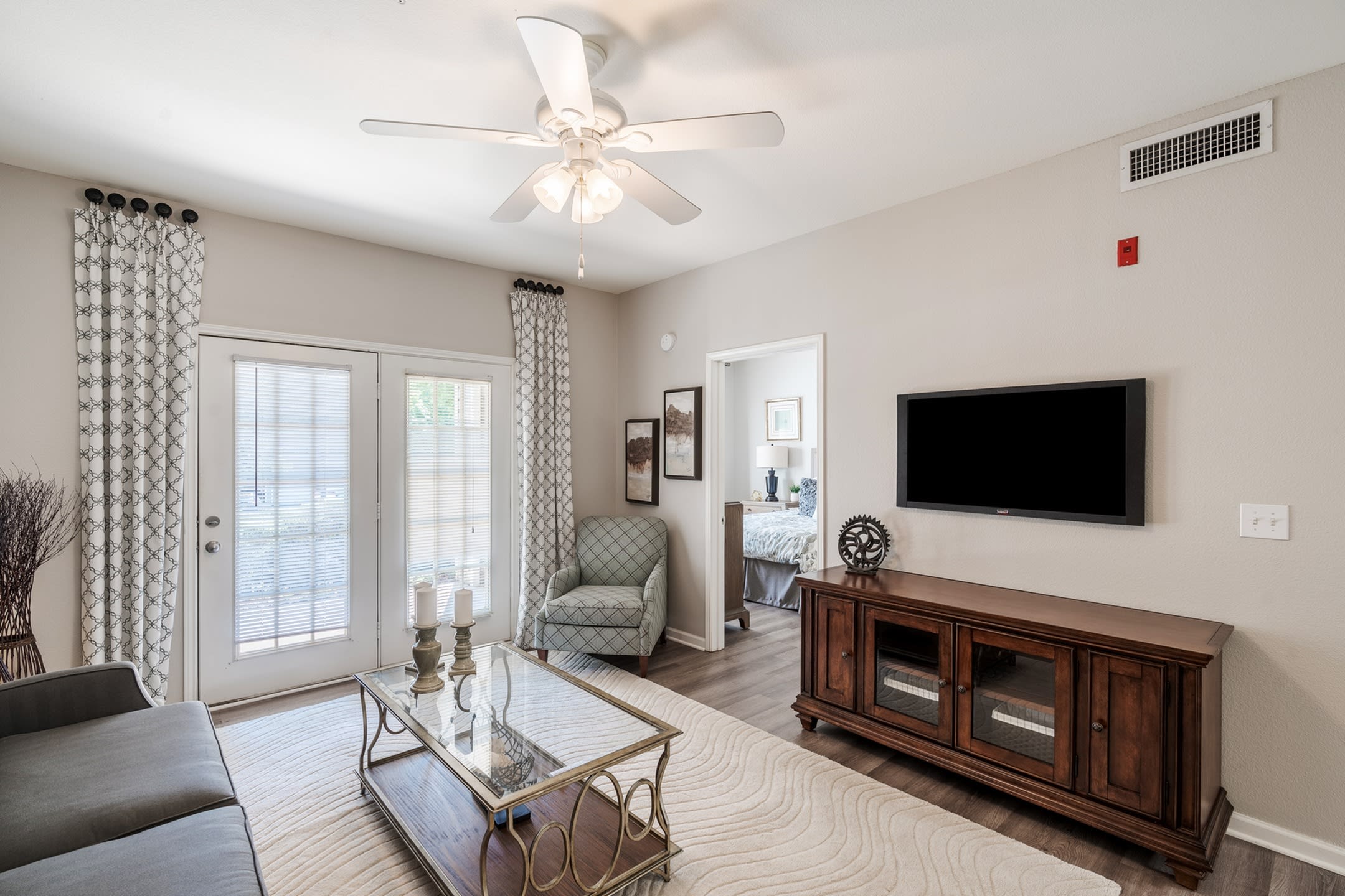 Bridge Pointe Apartments – photo 2