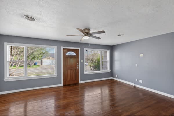 3223 Topeka St – photo 5