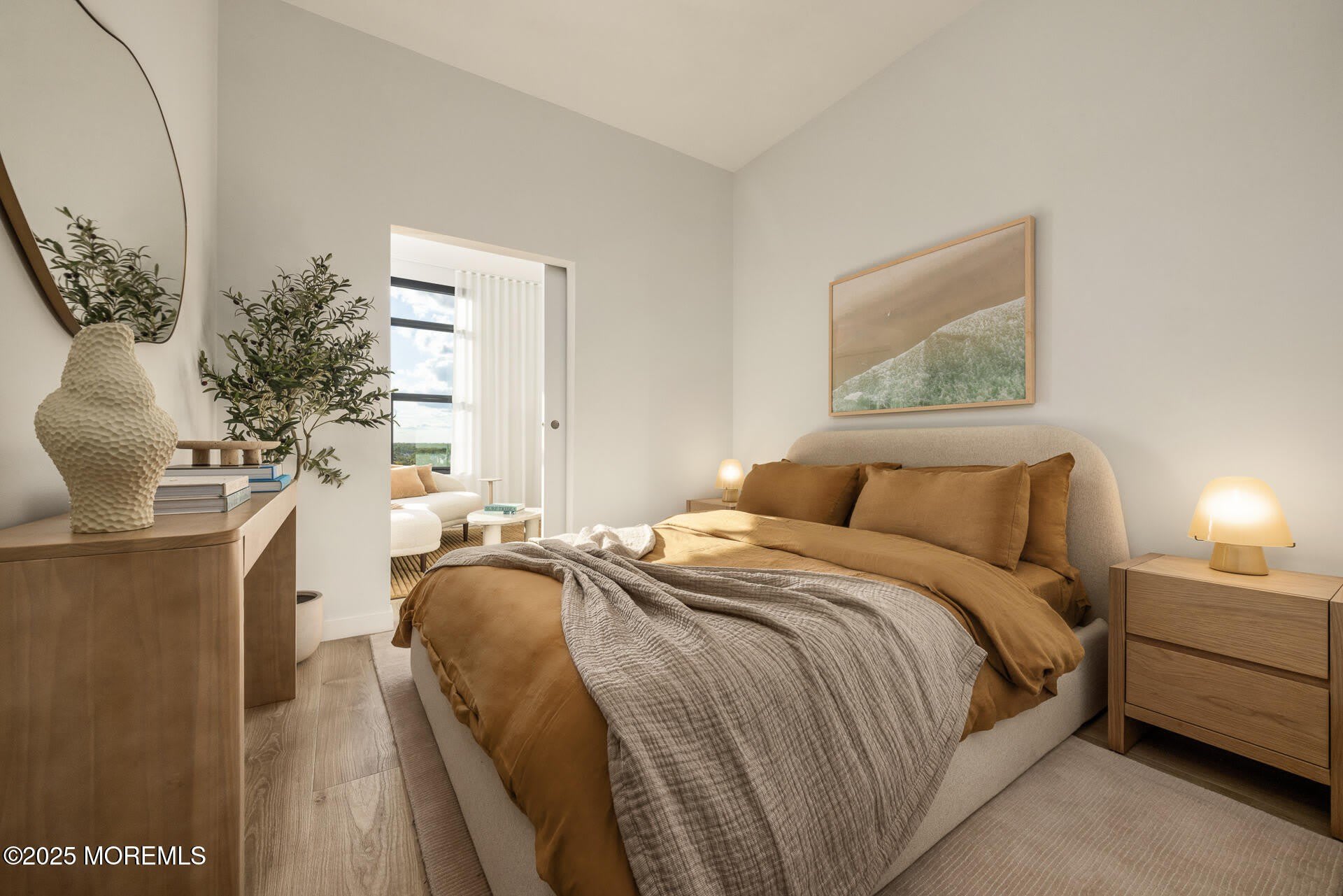 1150 Kingsley Street – photo 3