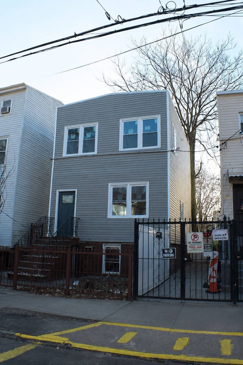 198 Shepherd Ave – photo 1