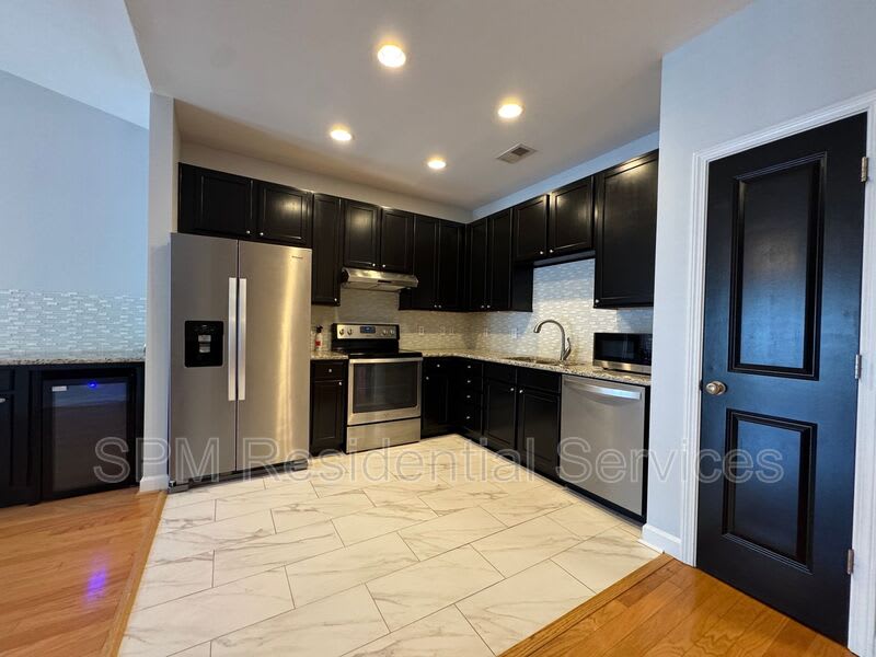 618 Condo Club Drive – photo 5