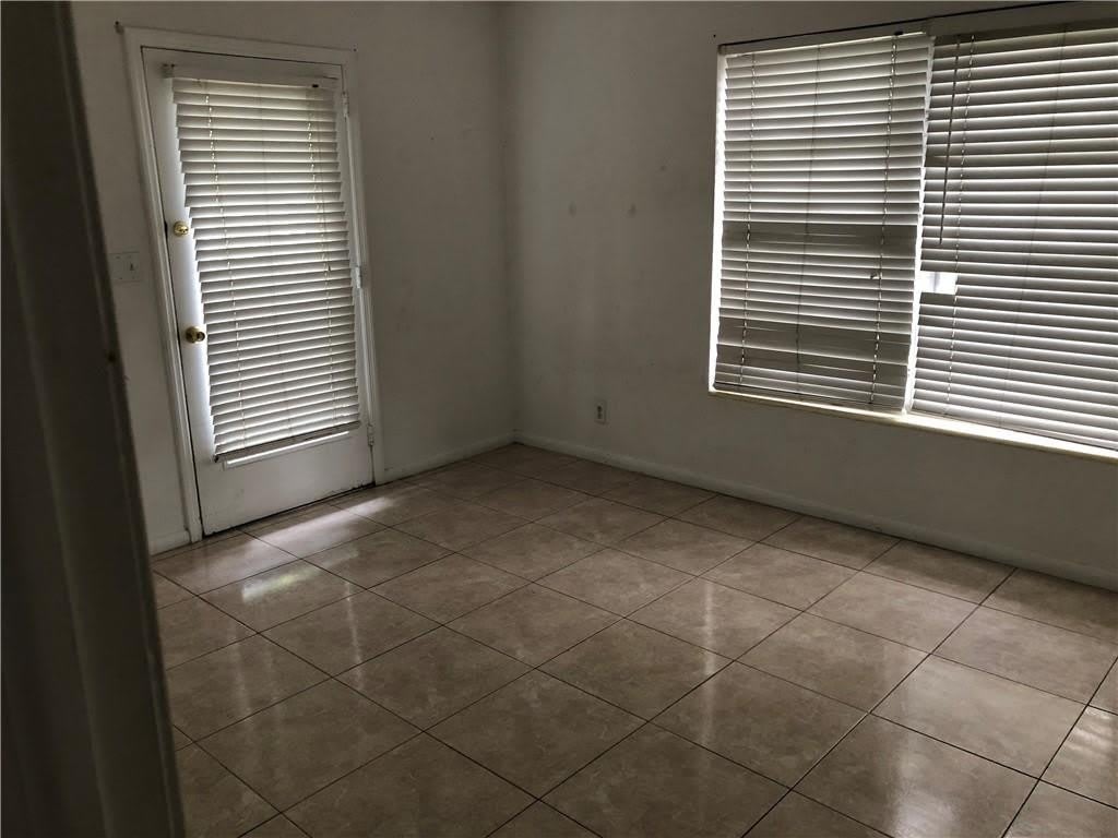 1131 SE 2ND Avenue – photo 5