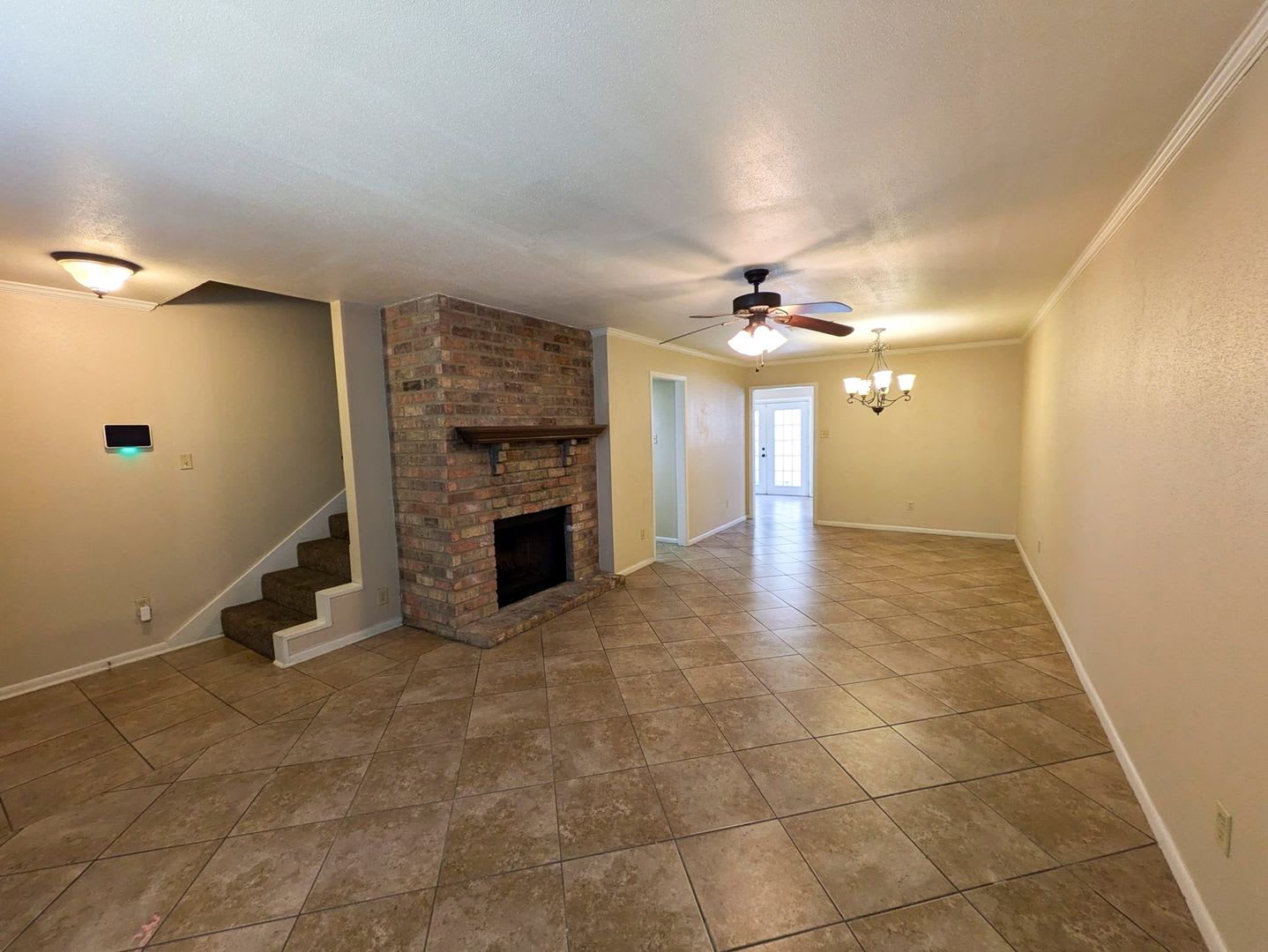 956 Sunmeadow Dr – photo 2