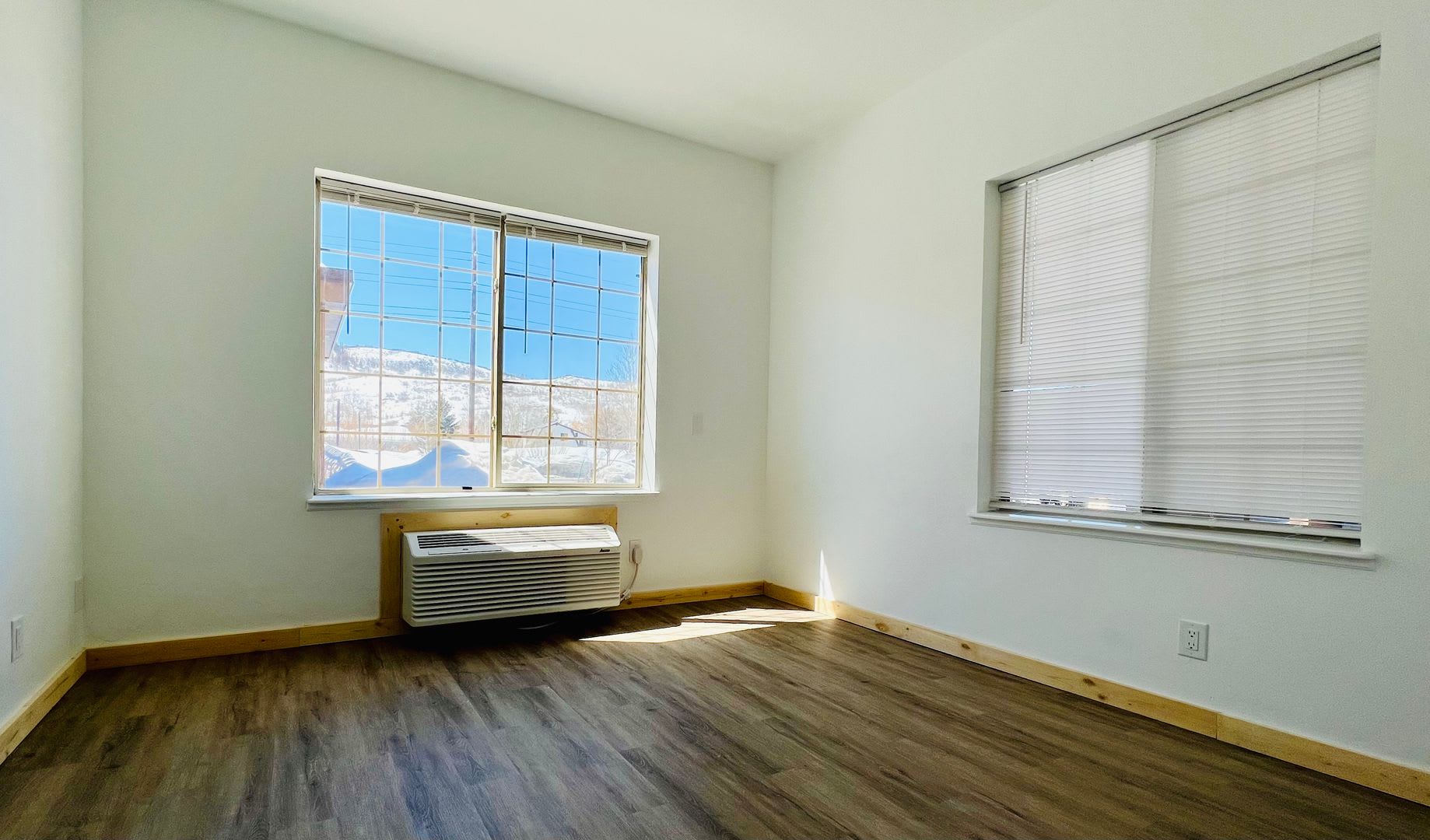 Ski Town Apartments – photo 2