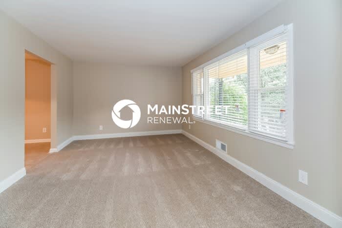 3919 Wisteria Lane Southwest – photo 3