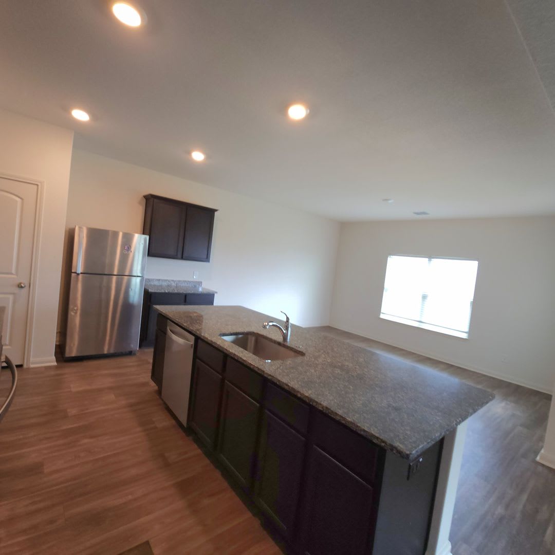 Move-In Special! SAVANNAH PLACE 4 bedroom In Converse, TX – photo 4