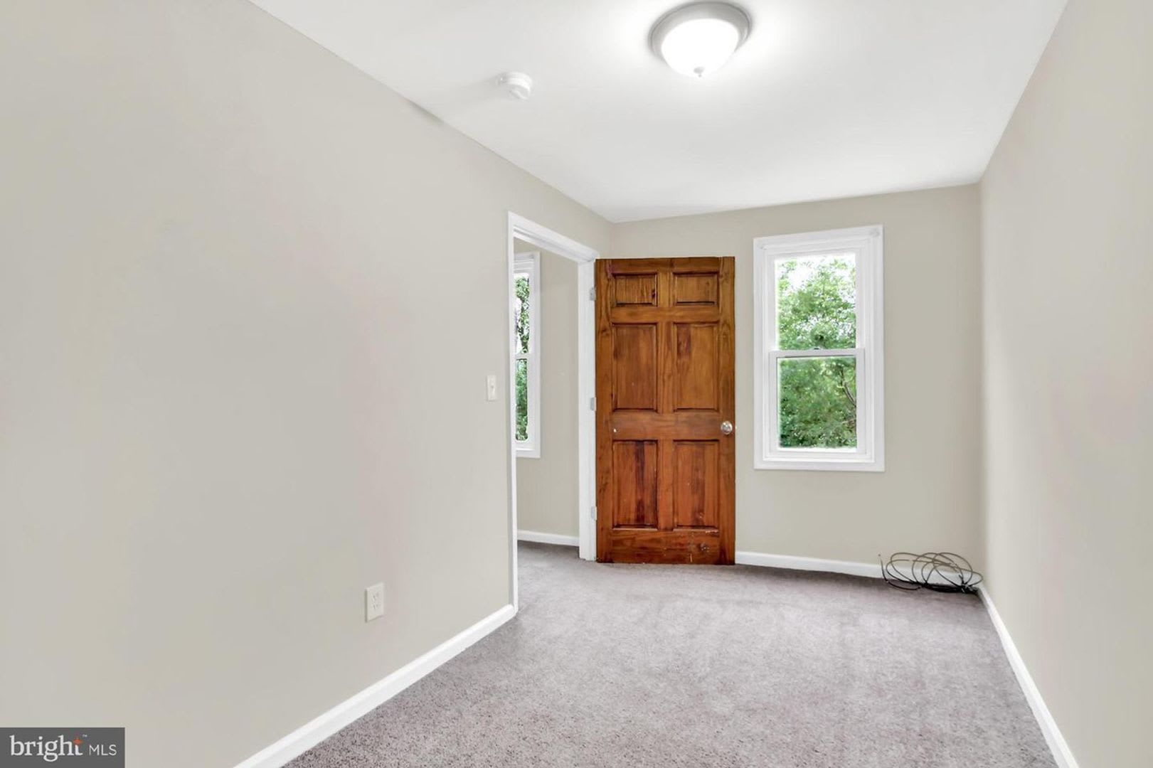 Coming Soon 4 Bedroom 1 5 Bathroom Rowhome For Rent – photo 4