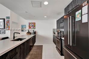 665 Northeast 25th Street – photo 3