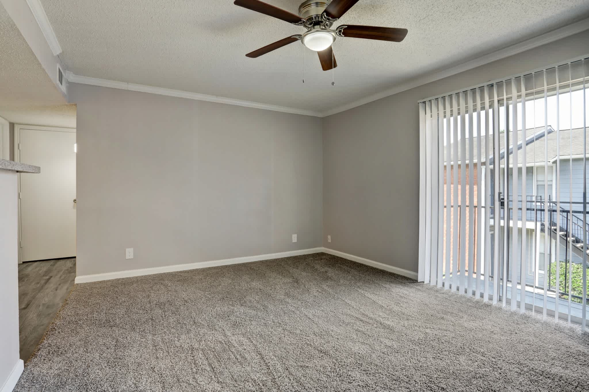 The Establishment at 1800 Apartments – photo 5