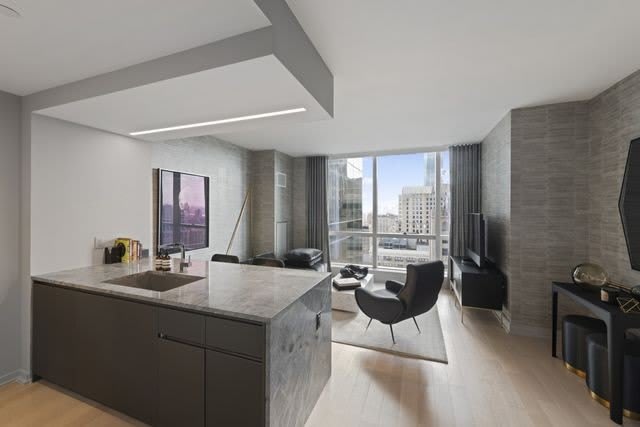 400 Park Avenue S – photo 1