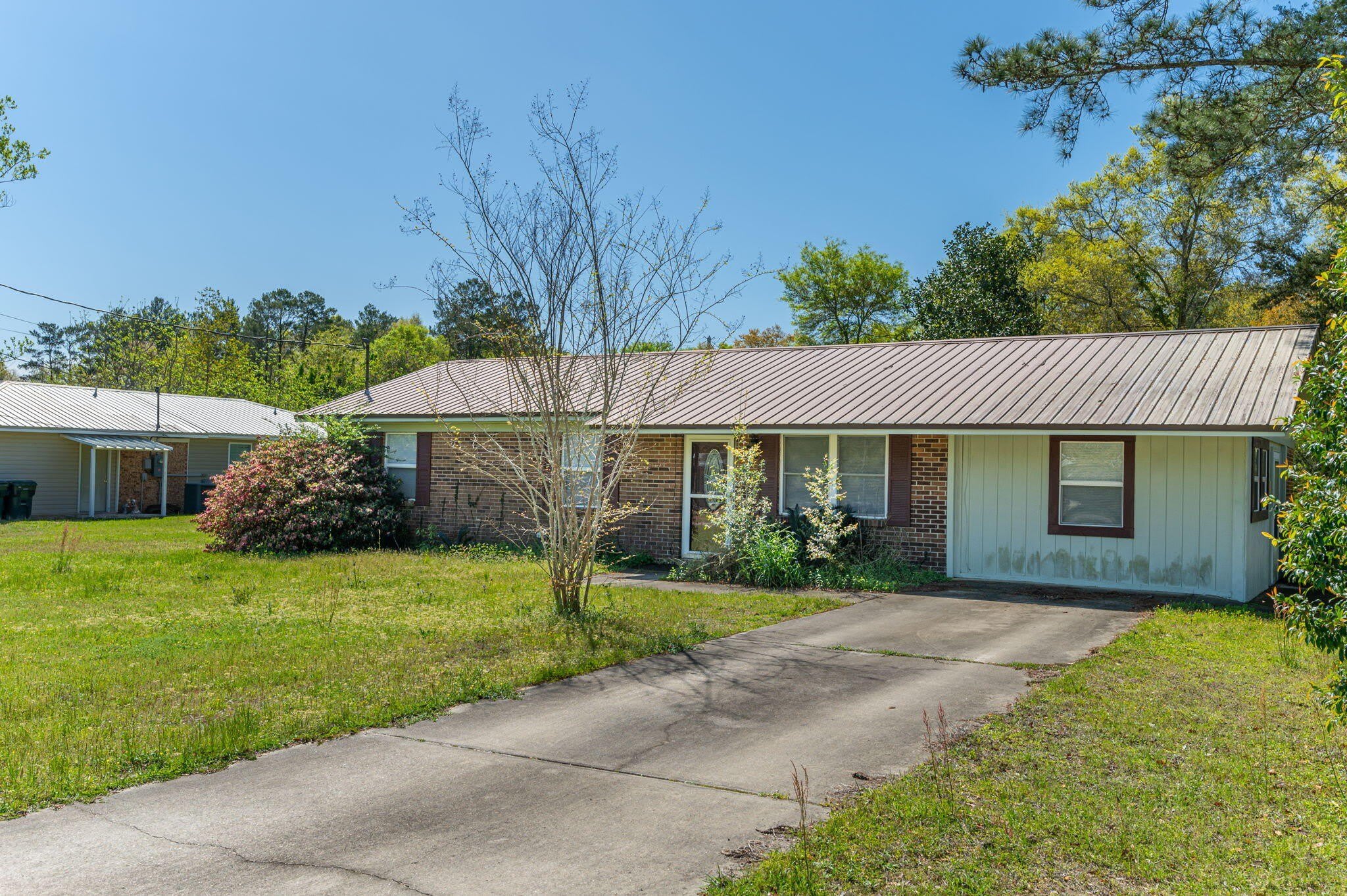 170 Sidney Avenue – photo 2