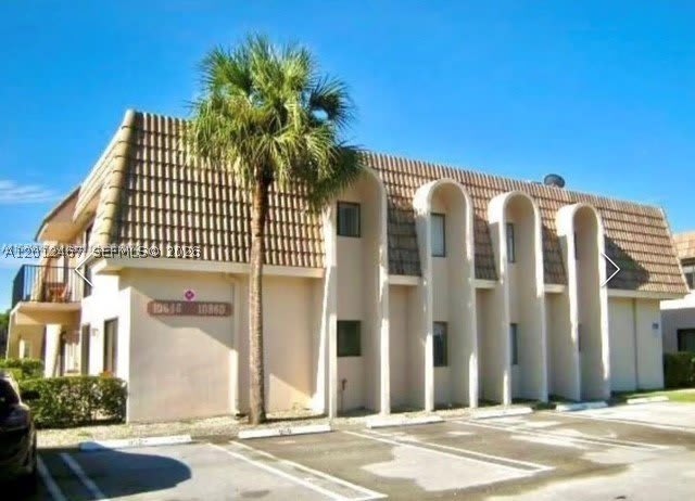 10916 Royal Palm Blvd – photo 3