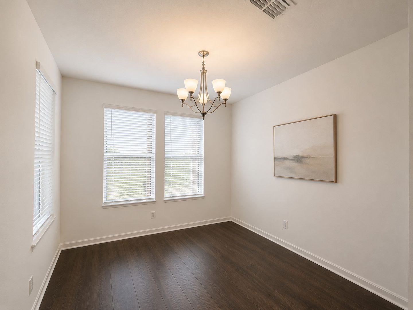 Available 8/10!! Luxury 3 story townhouse in the heart of Laureate Park – photo 5