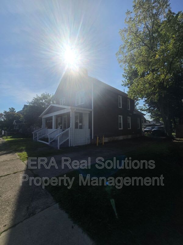871 Bellows Ave – photo 2