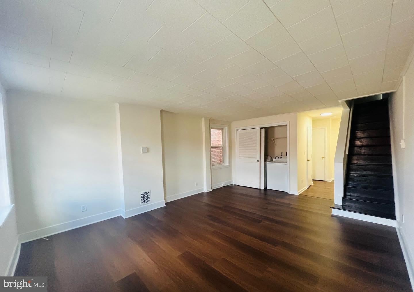 336 BARCLAY Street – photo 3