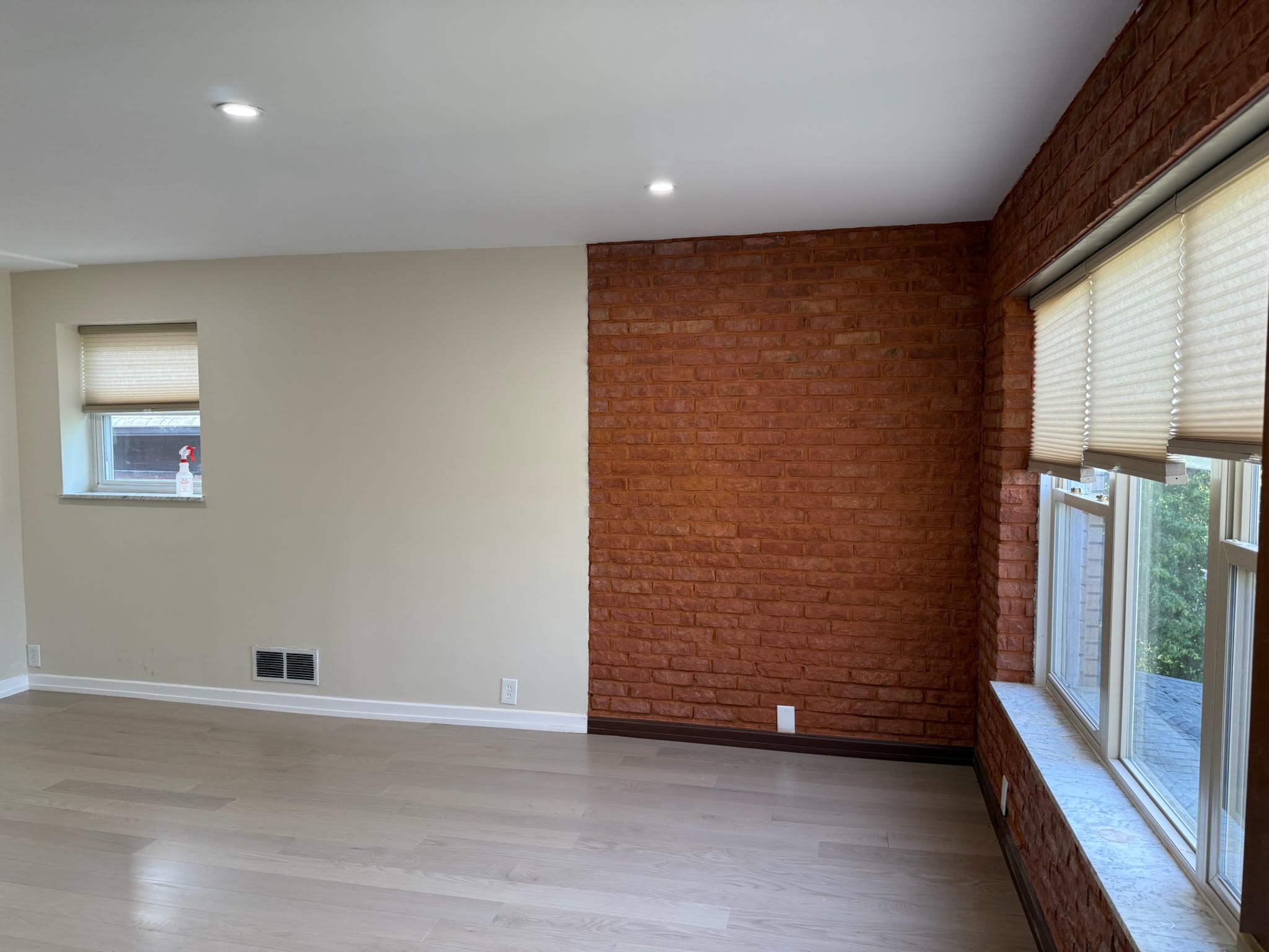2327 Park Avenue – photo 4