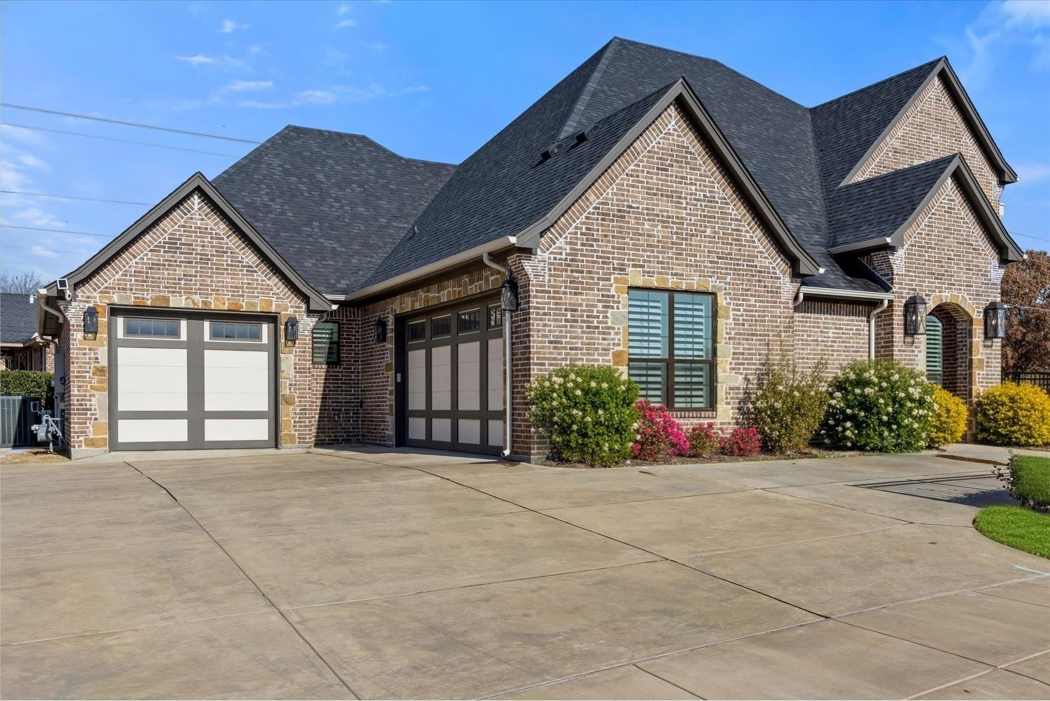 1001 Quarry Court – photo 2